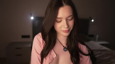 Snapshot of justbarbie_new_ chatting on 06.06.26 Katarina online show from 06.06.26