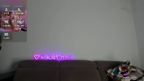 Chloe online show from 10.17.25