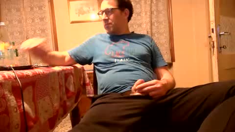 Snapshot of justforsmoke chatting on 06.05.26 justforsmoke online show from 06.05.26