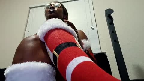 Snapshot of justfuckn chatting on 12.26.24 LOYALTY online show from 12.26.24