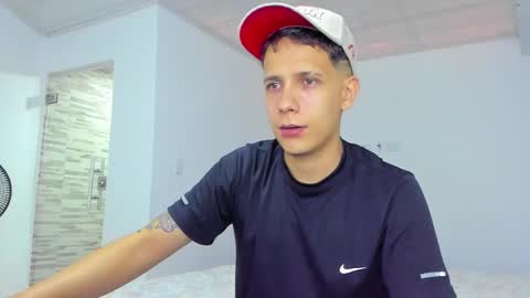 Snapshot of justin_biker chatting on 09.30.25 justin_biker online show from 09.30.25