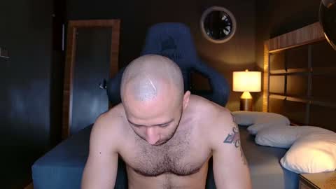Snapshot of justin_hton chatting on 01.25.25 Justin online show from 01.25.25