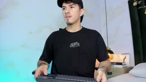 Justin online show from 12.18.25