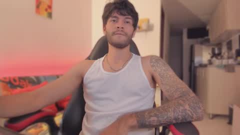 Snapshot of justin_stark1 chatting on 11.13.25 Diego online show from 11.13.25