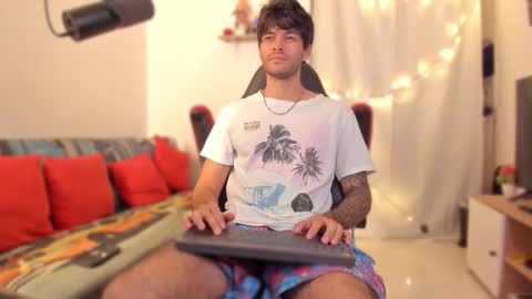 Snapshot of justin_stark1 chatting on 12.02.25 Diego online show from 12.02.25