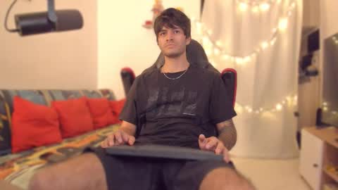 Snapshot of justin_stark1 chatting on 12.16.25 Diego online show from 12.16.25