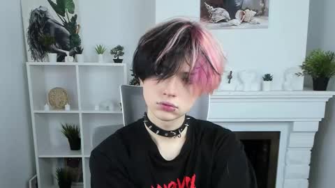 JUSTIN online show from 10.02.25