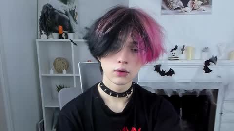 JUSTIN online show from 11.02.25