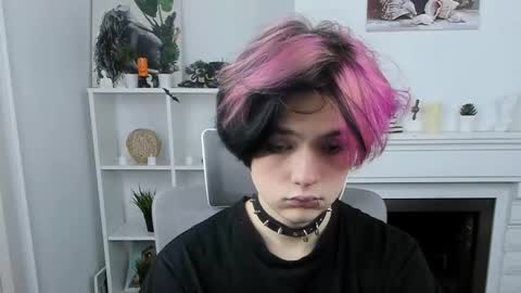 JUSTIN online show from 11.04.25