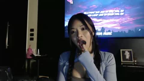 Justina Redds online show from 09.26.25