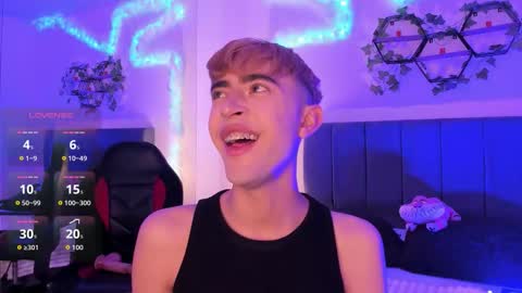 Snapshot of justinbe_ chatting on 09.13.25 Justin online show from 09.13.25