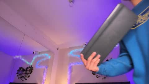 Justin online show from 01.10.26