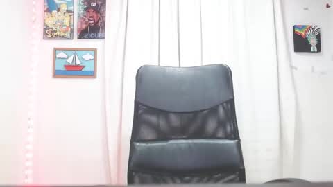 Justine online show from 12.04.24