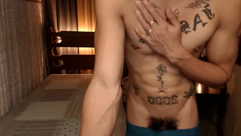 justine_hunk online show from 02.03.25