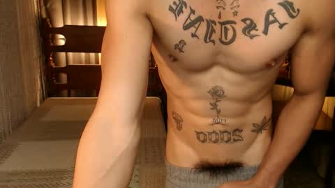 justine_hunk online show from 03.10.25