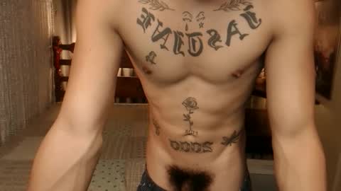 justine_hunk online show from 10.07.25