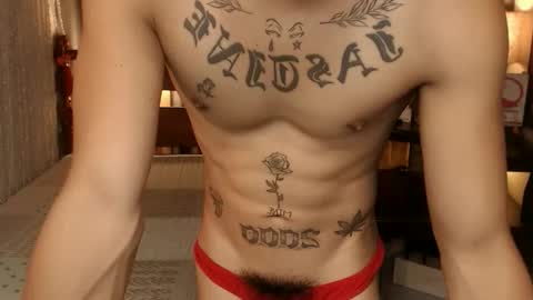 justine_hunk online show from 10.20.25