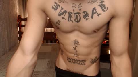 justine_hunk online show from 02.11.26