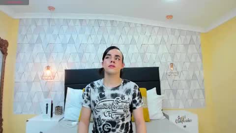 Justine online show from 10.17.25