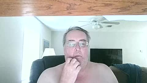 justmedm64 online show from 02.23.25