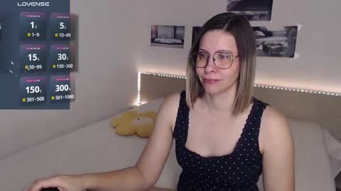 Julie online show from 12.09.24