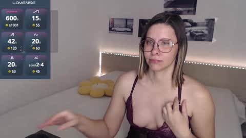 Julie online show from 12.12.24