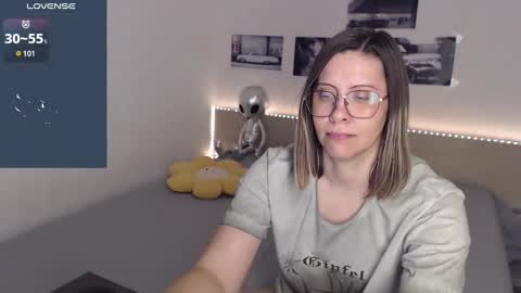 Julie online show from 01.26.25