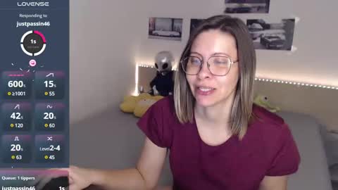 Julie online show from 01.30.25