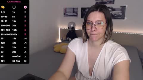 Julie online show from 02.20.25