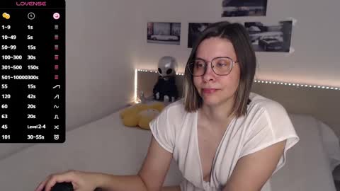 Julie online show from 03.07.25