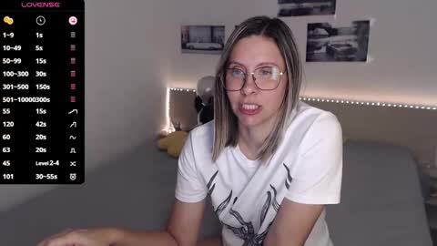 Julie online show from 09.14.25