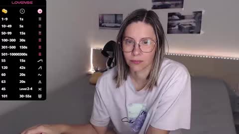 Julie online show from 09.15.25