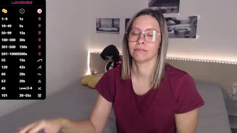 Julie online show from 09.23.25