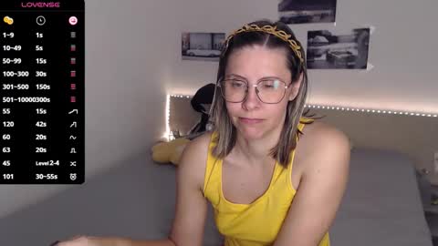 Julie online show from 10.02.25