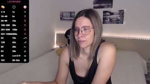 Julie online show from 10.15.25