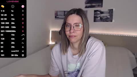 Julie online show from 10.20.25