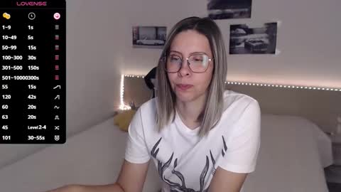 Julie online show from 10.21.25