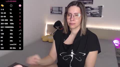 Julie online show from 03.16.26