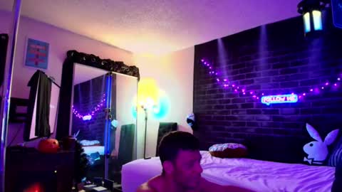 Eetantungfuk Mias online show from 12.09.24