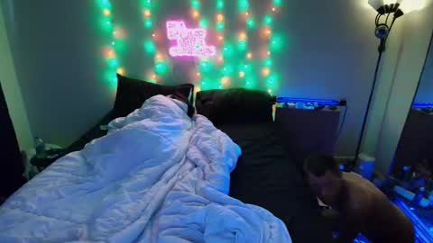 Eetantungfuk Mias online show from 01.20.25