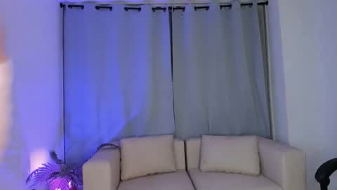 Snapshot of jvenuss chatting on 11.11.25 ees 3 online show from 11.11.25