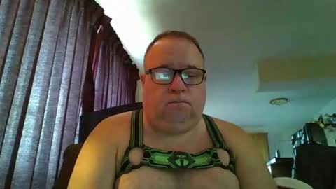 Snapshot of jyahoo2000 chatting on 12.21.25 J online show from 12.21.25