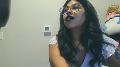 Snapshot of k1ttym3owm3ow chatting on 03.08.25 k1ttym3owm3ow online show from 03.08.25