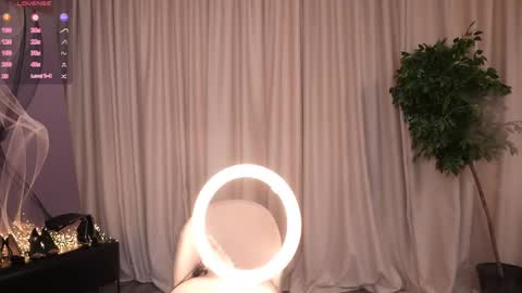 Snapshot of k_kimikooo chatting on 04.29.26 Amely online show from 04.29.26
