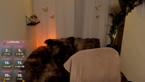 Snapshot of kaaiiri chatting on 11.13.25 Kaaiiri online show from 11.13.25