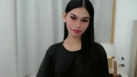 Snapshot of kaamy_dake chatting on 10.05.25 KAAMY online show from 10.05.25