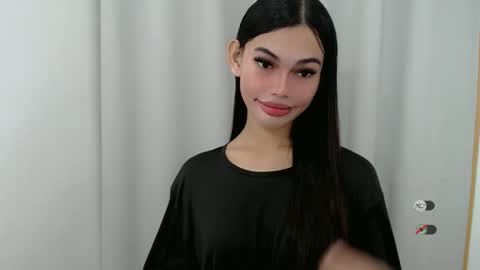 Snapshot of kaamy_dake chatting on 10.13.25 KAAMY online show from 10.13.25