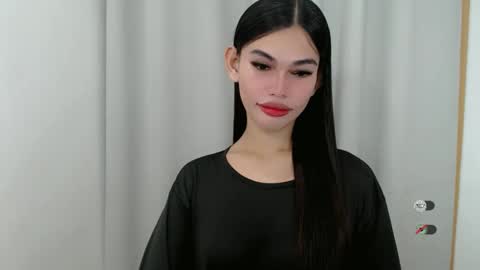 Snapshot of kaamy_dake chatting on 10.17.25 KAAMY online show from 10.17.25