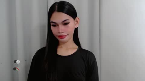 Snapshot of kaamy_dake chatting on 10.18.25 KAAMY online show from 10.18.25