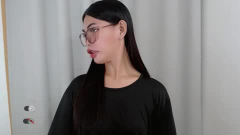 Snapshot of kaamy_dake chatting on 10.20.25 KAAMY online show from 10.20.25